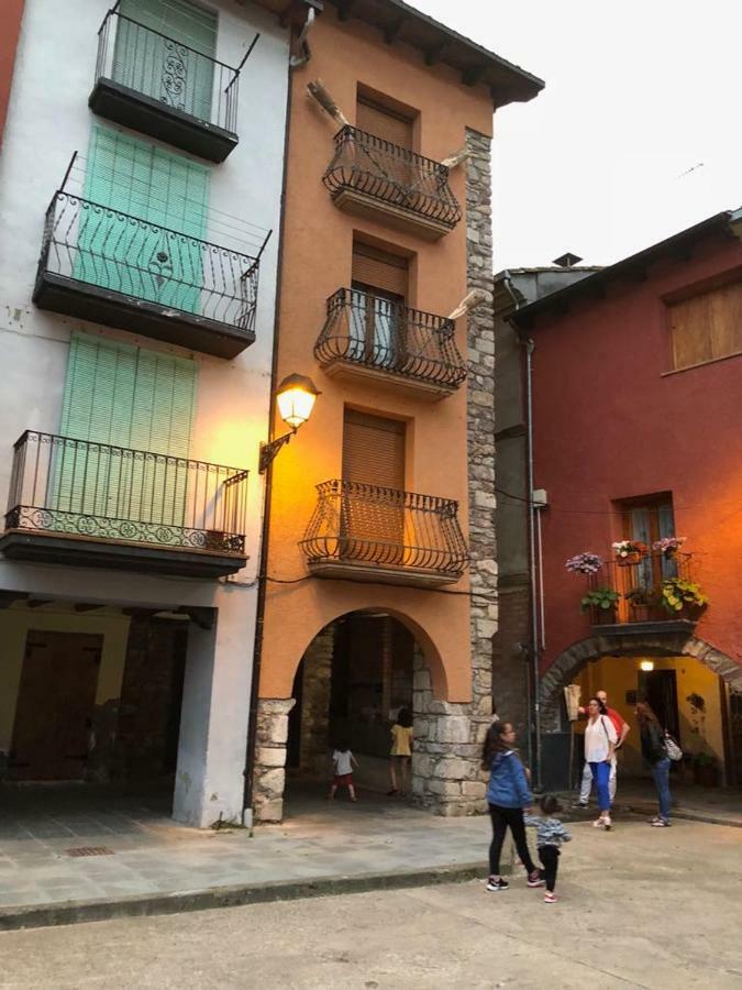 Apartamento con encanto Pont de Suert Exterior foto